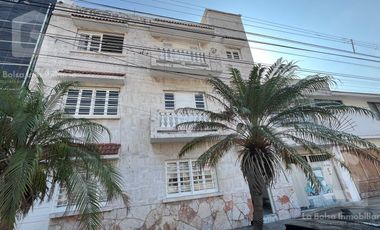 Edificio de departamentos en zona Centro