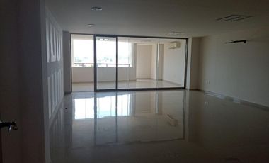 Oficina en renta Costa de Oro