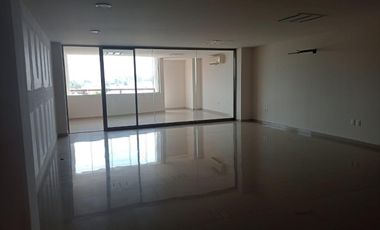 Oficina en renta Costa de Oro