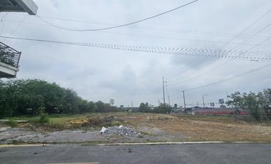 TERRENO POR RUIZ CORTINES Y ROMULO GARZA SAN NICOLAS RENTA