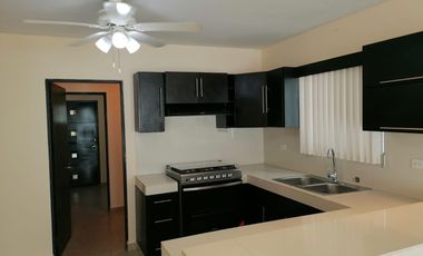 CASA EN RENTA EN RESIDENCIAL LA ESCONDIDA