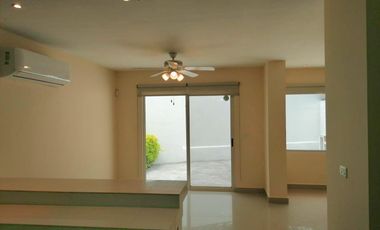 CASA EN RENTA EN RESIDENCIAL LA ESCONDIDA