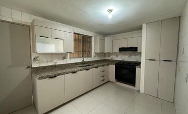 CASA RENTA PRIVADA JUAREZ, CENTRO SANTA CATARINA