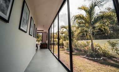 Casa en renta  Yucatan Country Club, Privada Oasis