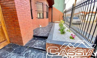 Casa - Temperley Oeste