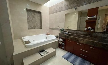 Casa en venta en Jardines del Campestre