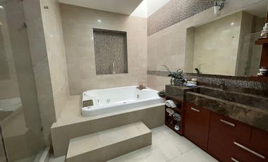 Casa en venta en Jardines del Campestre
