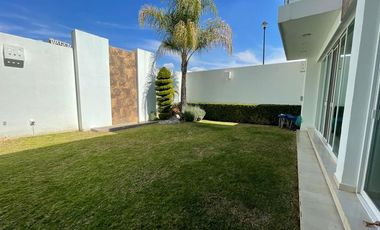Casa en venta en Jardines del Campestre