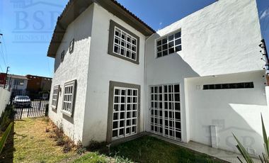 CASA EN RENTA EN VILLAS DEL CAMPO, CALIMAYA ESTADO DE MEXICO.