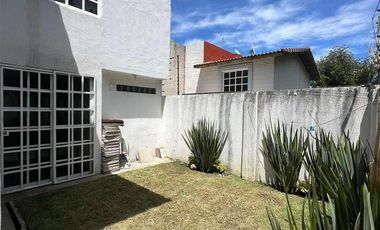 CASA EN RENTA EN VILLAS DEL CAMPO, CALIMAYA ESTADO DE MEXICO.