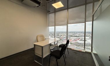 TORRE AMERICAS, Oficina en RENTA piso 18 frente a Plaza Americas y Plaza Andamar