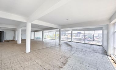 RENTA DE OFICINA EN ESQUINA EN EJE CENTRAL AV. LAZARO CARDENAS ZONA CENTRO