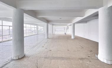 RENTA DE OFICINA EN ESQUINA EN EJE CENTRAL AV. LAZARO CARDENAS ZONA CENTRO