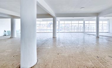 RENTA DE OFICINA EN ESQUINA EN EJE CENTRAL AV. LAZARO CARDENAS ZONA CENTRO