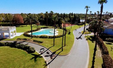 2 lotes venta Casa en San Marino (Funes Hills)