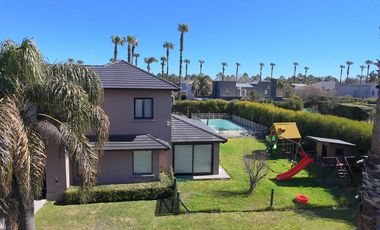 2 lotes venta Casa en San Marino (Funes Hills)