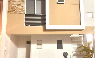 Casa en renta Almar residencial