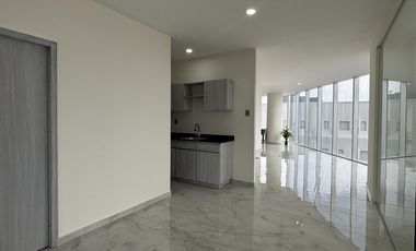 TORRE AMERICAS, Oficina en VENTA o RENTA en el piso 7 frente a Plaza Americas y Plaza Andamar