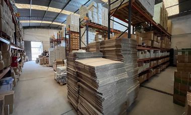 Excelente local sobre Ruta 8 con gran depósito. Venta con Renta hasta Enero de 2026