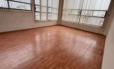RENTA DE OFICINA EN LA COLONIA VÉRTICE EN TOLUCA