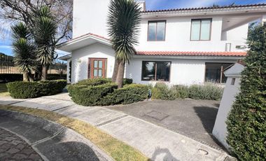 RENTA DE CASA EN FRACCIONAMIENTO VALLE ZAMARRERO EN ZINACANTEPEC