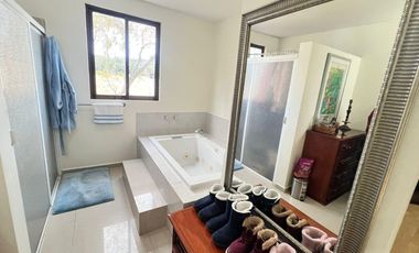 RENTA DE CASA EN FRACCIONAMIENTO VALLE ZAMARRERO EN ZINACANTEPEC