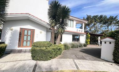 RENTA DE CASA EN FRACCIONAMIENTO VALLE ZAMARRERO EN ZINACANTEPEC