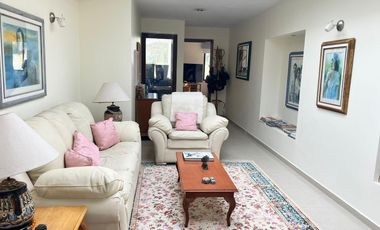 RENTA DE CASA EN FRACCIONAMIENTO VALLE ZAMARRERO EN ZINACANTEPEC