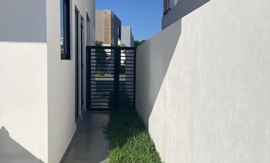 CASA EN VENTA EN PUNTA TIBURÓN LAG 6