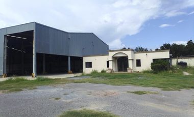 TERRENO EN RENTA CON OFICINAS EN SALINAS VICTORIA NL