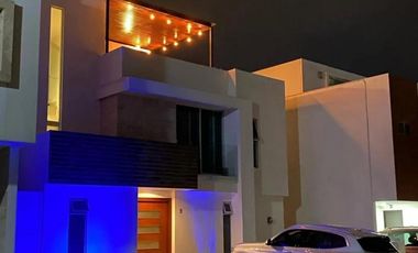 Casa en Renta AMUEBLADA en Cluster Puebla Blanca, Lomas de Angelopolis, Puebla.