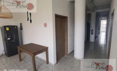 PISO CON 17 HABITACIONES  EN RENTA