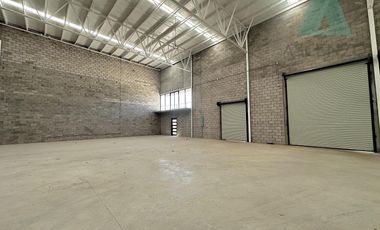 Renta de Bodega Industrial por Carr. a Cd.Cuahútemoc, Armmal