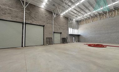 Renta de Bodega Industrial por Carr. a Cd.Cuahútemoc, Armmal