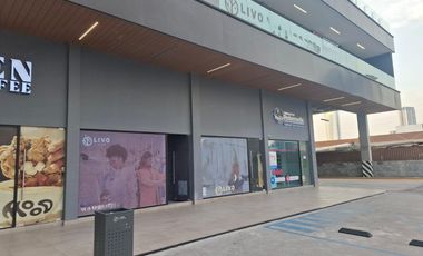 LOCAL EN RENTA PLANTA BAJA ZONA SUR DE MONTERREY  TORRE LIVO