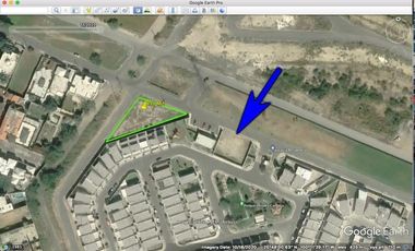 Ofrezco terreno comercial en esquina Venta o renta Apodaca