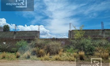 TERRENO EN RENTA BARDEADO CON BODEGA SOBRE LOMBARDO TOLEDANO