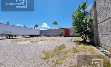 TERRENO EN RENTA BARDEADO CON BODEGA SOBRE LOMBARDO TOLEDANO