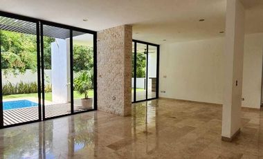 Casa en renta en Privada Kutz, Yucatán Country Club