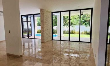 Casa en renta en Privada Kutz, Yucatán Country Club