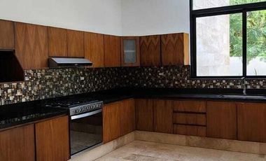 Casa en renta en Privada Kutz, Yucatán Country Club