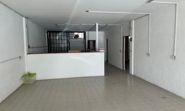 RENTA | Local Comercial de 130 m2