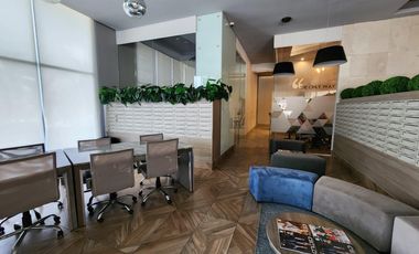 TORRE EXERTIA, Oficina en RENTA de 654 m2 en el piso 21, vista al mar y a la ciudad