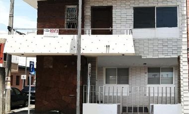 Casa en Renta en Aquiles Serdan No. 887 Esq. Callejón degollado entre Fco.  I. Madero y M. Hidalgo