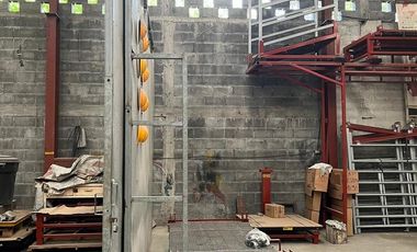 Magnífica Bodega comercial/Industrial  en  Colonia Céntrika-Violeta, Monterrey, N. L.