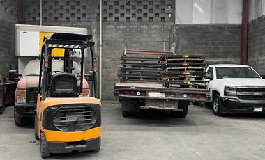 Magnífica Bodega comercial/Industrial  en  Colonia Céntrika-Violeta, Monterrey, N. L.