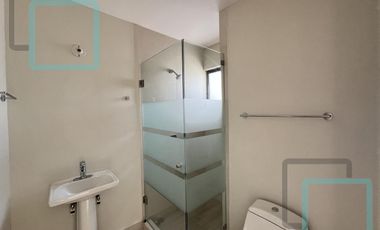 CASA EN RENTA FRACCIONAMIENTO MONTELLAN ZONA CARRETERA NACIONAL MONTERREY