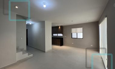 CASA EN RENTA FRACCIONAMIENTO MONTELLAN ZONA CARRETERA NACIONAL MONTERREY