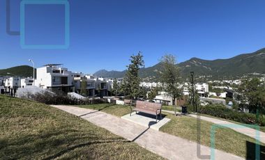 CASA EN RENTA FRACCIONAMIENTO MONTELLAN ZONA CARRETERA NACIONAL MONTERREY