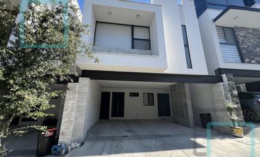 CASA EN RENTA FRACCIONAMIENTO MONTELLAN ZONA CARRETERA NACIONAL MONTERREY